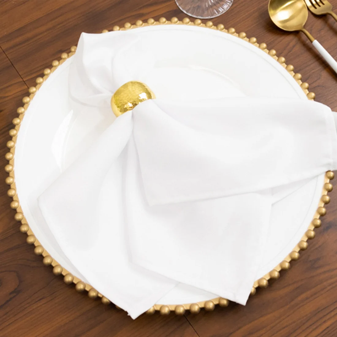 Charger plate — white
