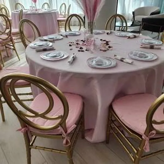 Wedding & event table setup